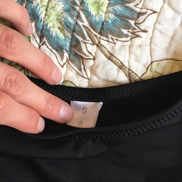 Strappy black and white bikini set - Picture 4 of 4